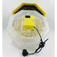 Cleo keltetőgép hőmérséklet- és párakijelzővel, forgatóráccsal és KÜLSŐ VÍZADAGOLÁSSAL C5-FHP-T